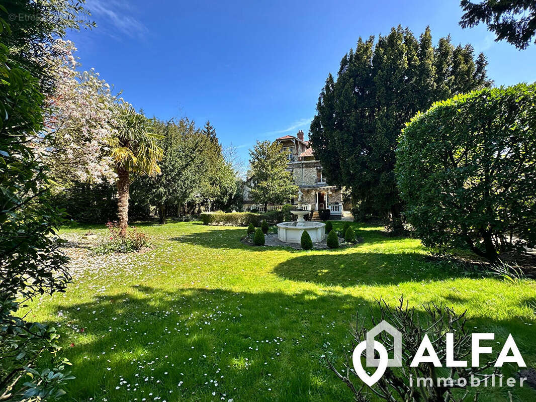 Maison à MONTMORENCY