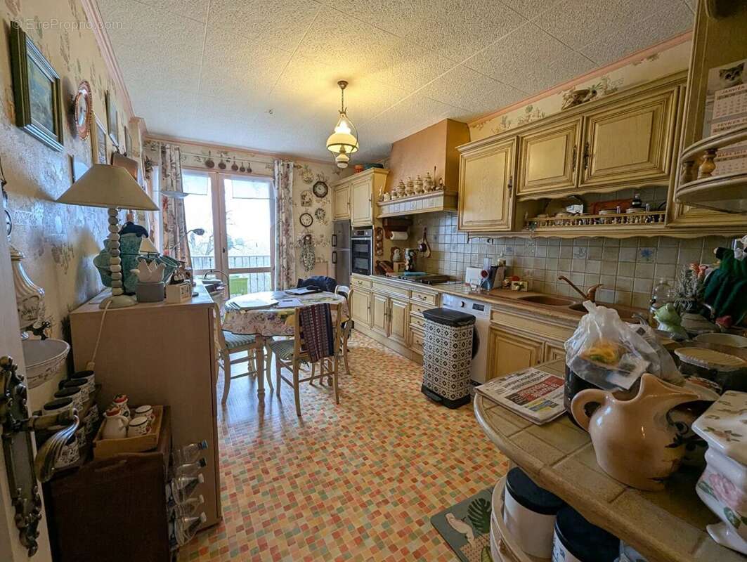 Appartement à LA CHAUSSEE-SAINT-VICTOR