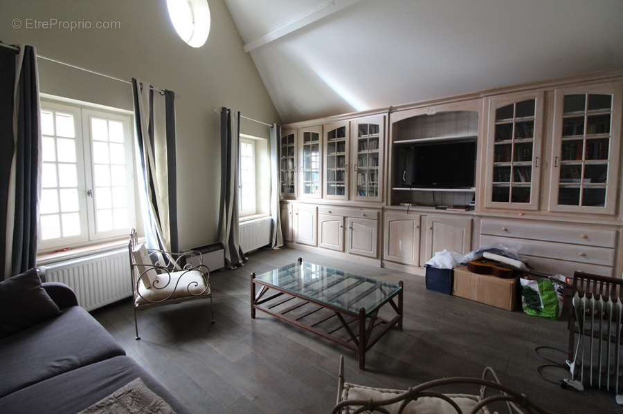 Maison à ENTRAINS-SUR-NOHAIN