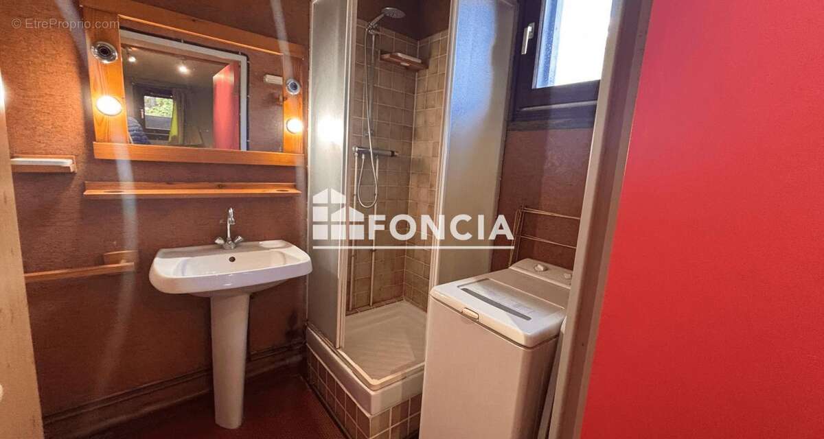 Appartement à LA SALLE-LES-ALPES