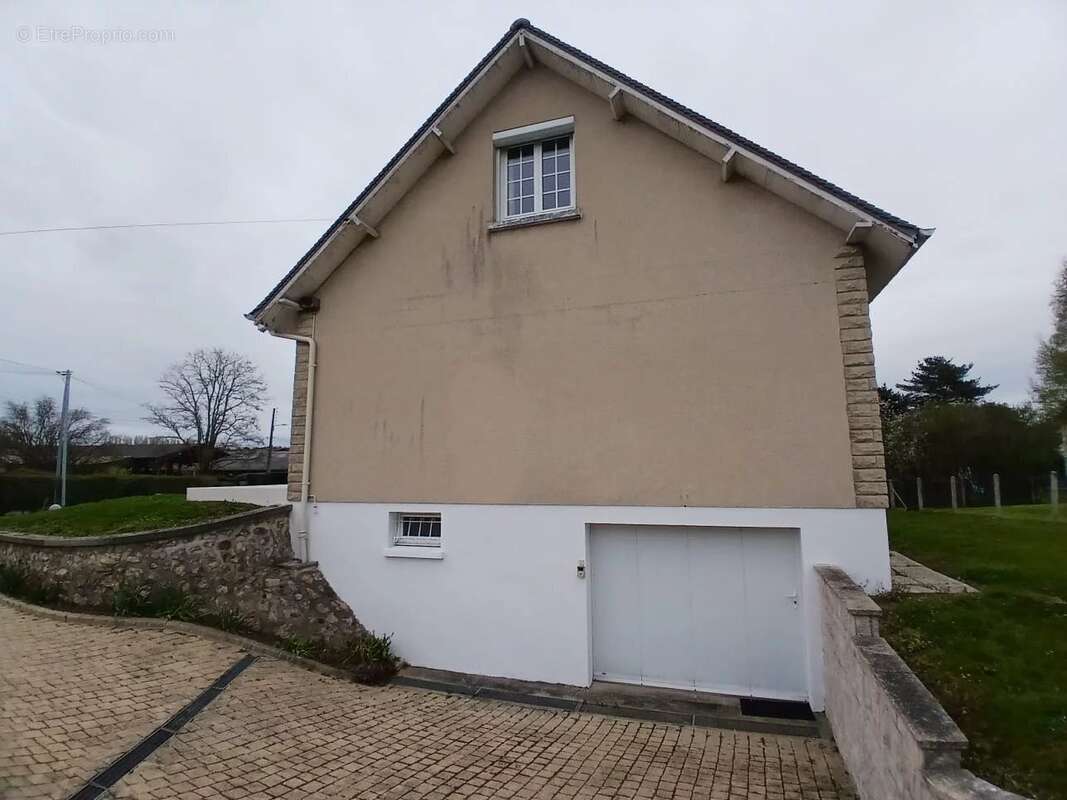 Maison à BEAUMONT-LE-ROGER