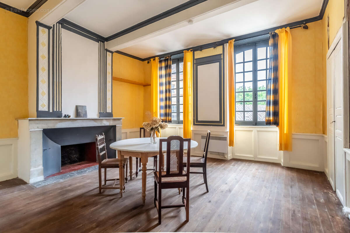 Maison à AUVILLAR