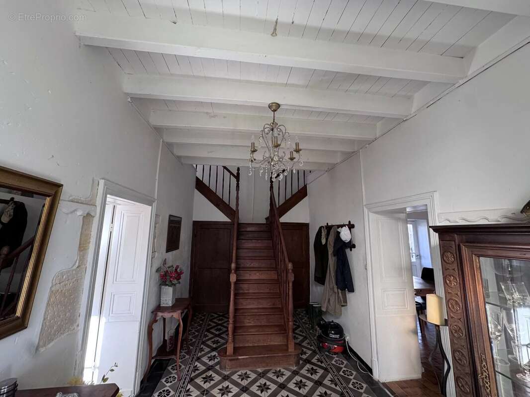 Maison à GENAC