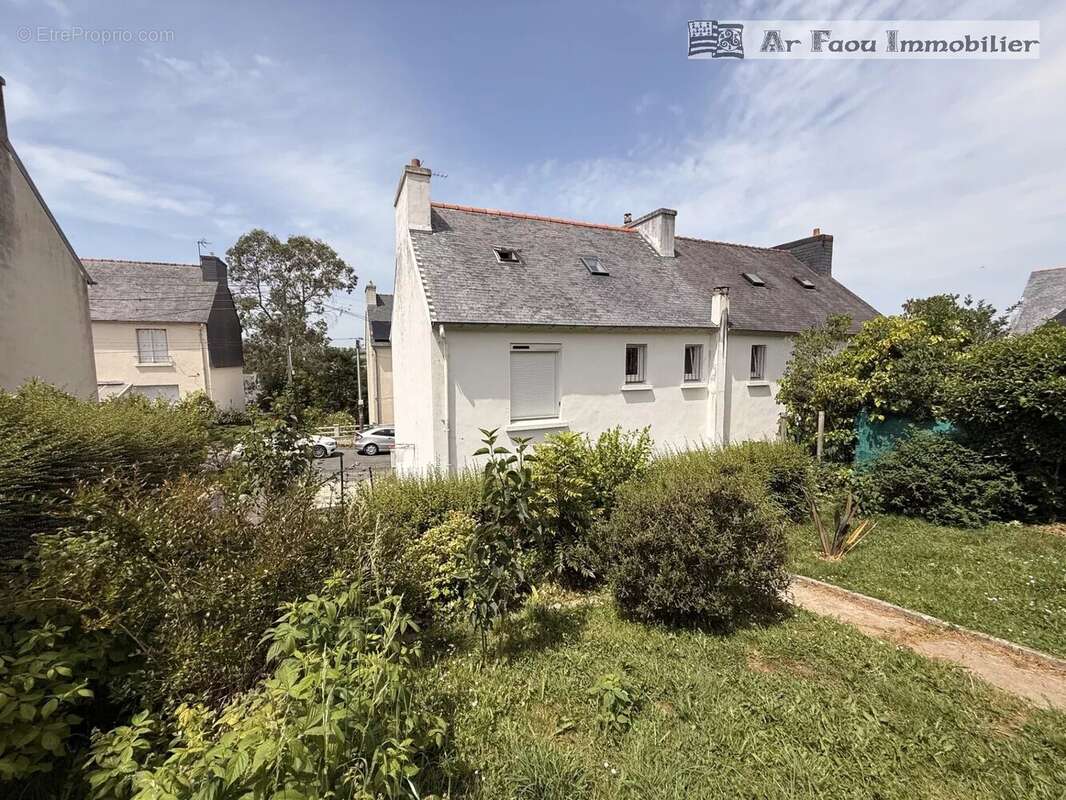Maison à PONT-DE-BUIS-LES-QUIMERCH