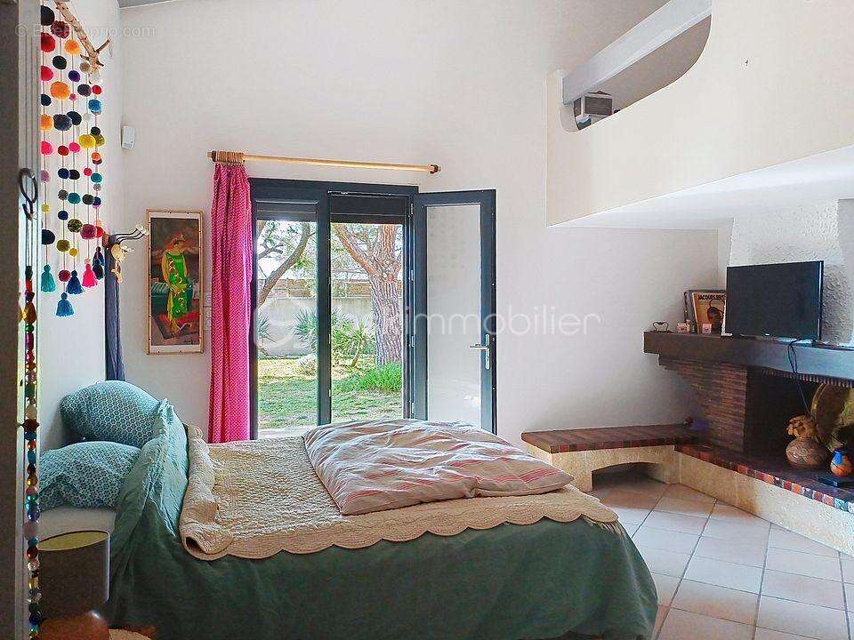 Maison à COURNONTERRAL