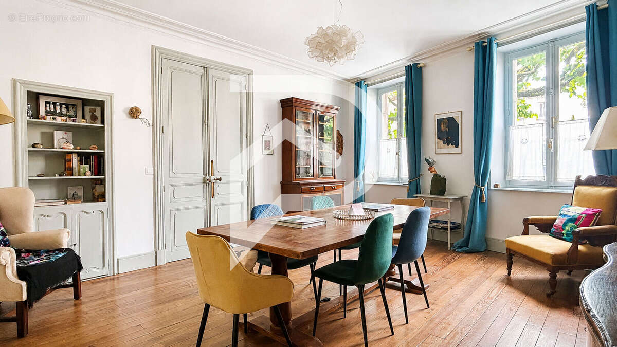 Véritable Maison Coup de Coeur 250 m² et son Jardin Secret Mazamet - photo 2