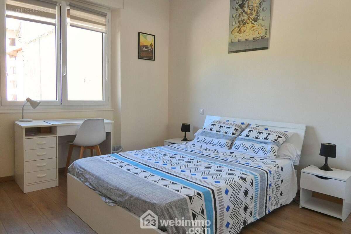 La 3ème chambre est tout aussi agréable ... - Appartement à UGINE