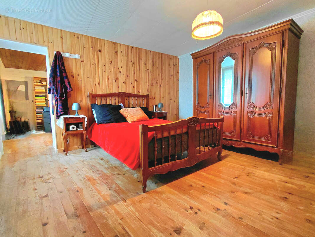 Maison à SAINT-BONNET-DE-ROCHEFORT