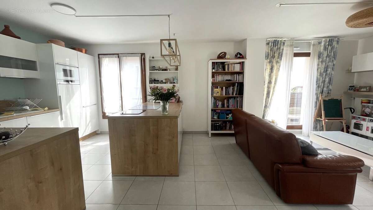 Appartement à MAFFLIERS