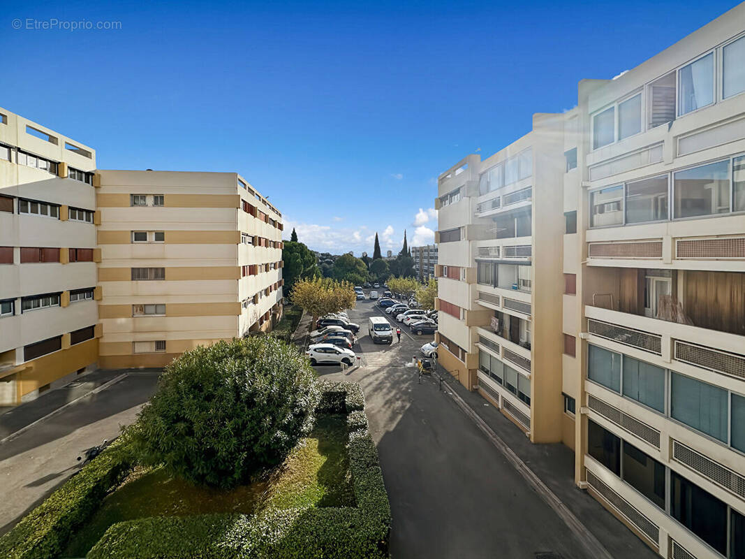 Appartement à MARSEILLE-15E