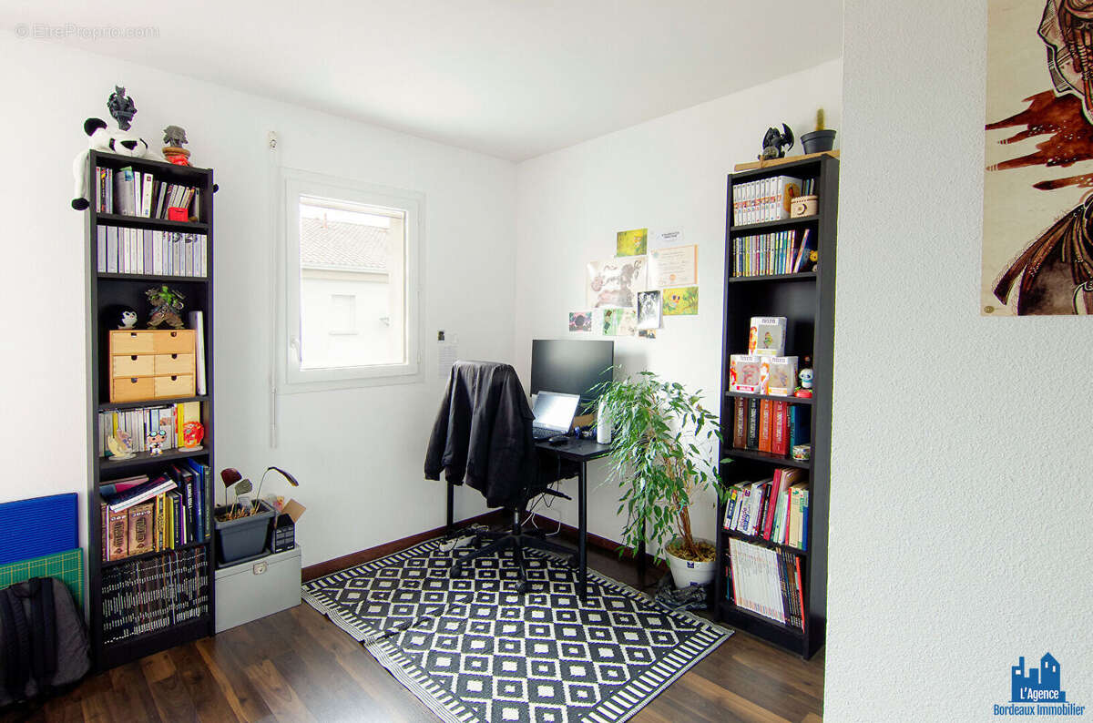 Maison à VILLENAVE-D'ORNON