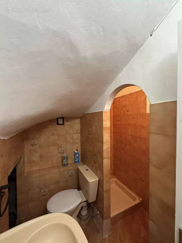 Maison à SAINT-LAURENT-DU-VAR