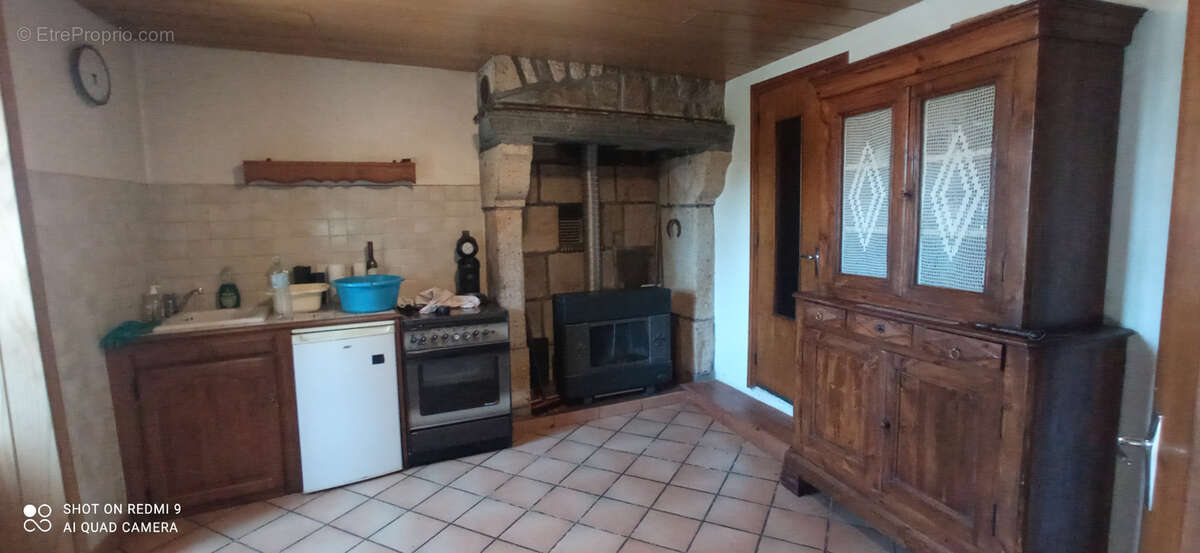 Maison à SAINT-SAUVES-D'AUVERGNE