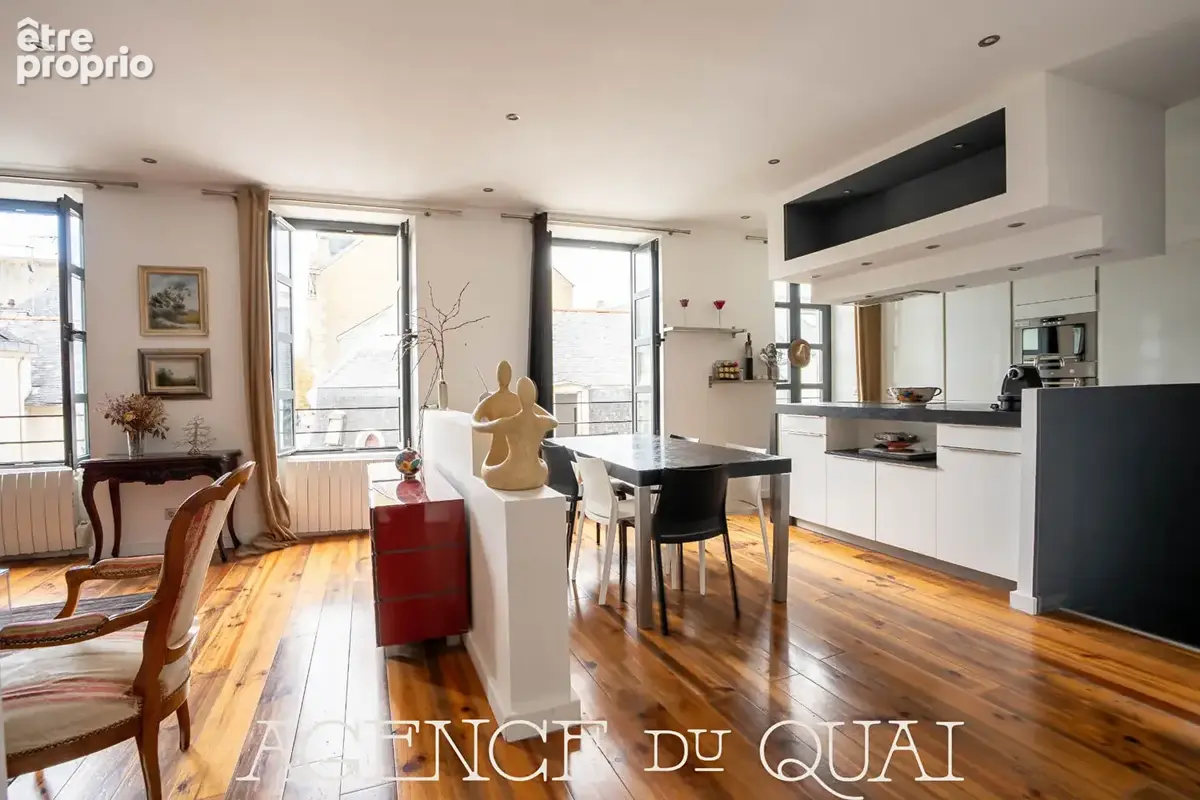 Appartement de standing en duplex avec terrasse de toit et vue exceptionnelle sur la cathédrale de Quimper - photo 9