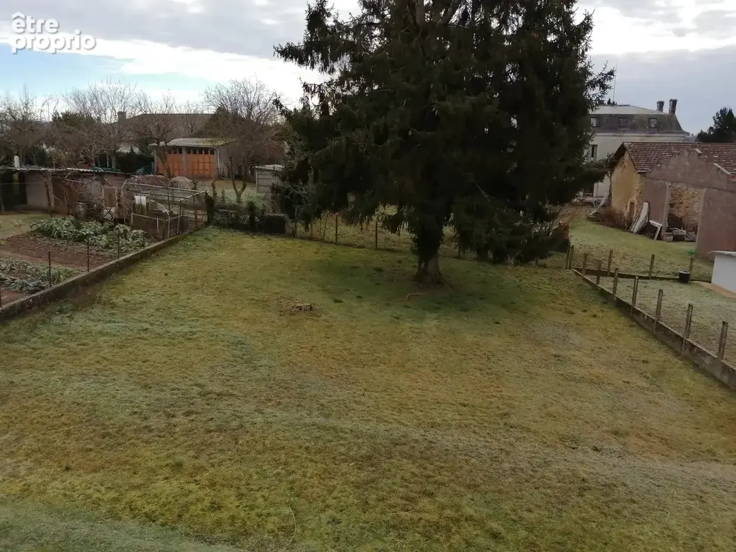 Maison 3 pièces 69 m² à vendre à Chalus (87230) - photo 8