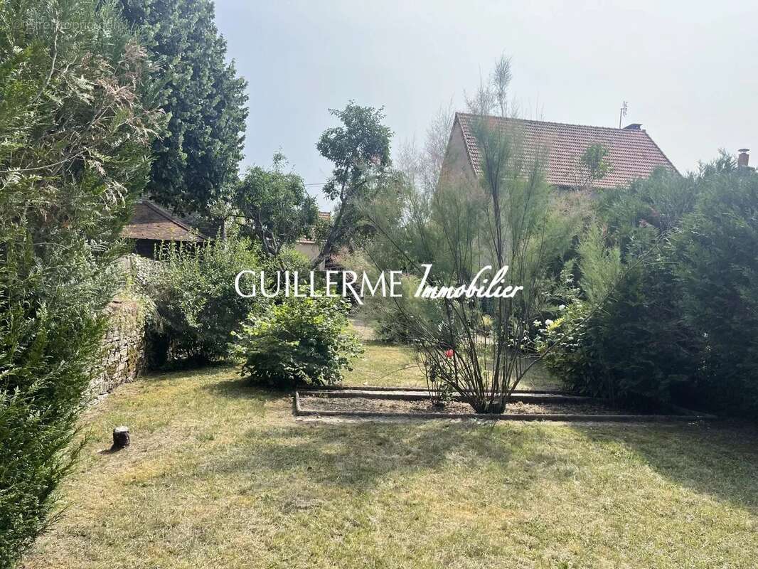 Immeuble en pierre, coeur de village, idéal investisseur - photo 27