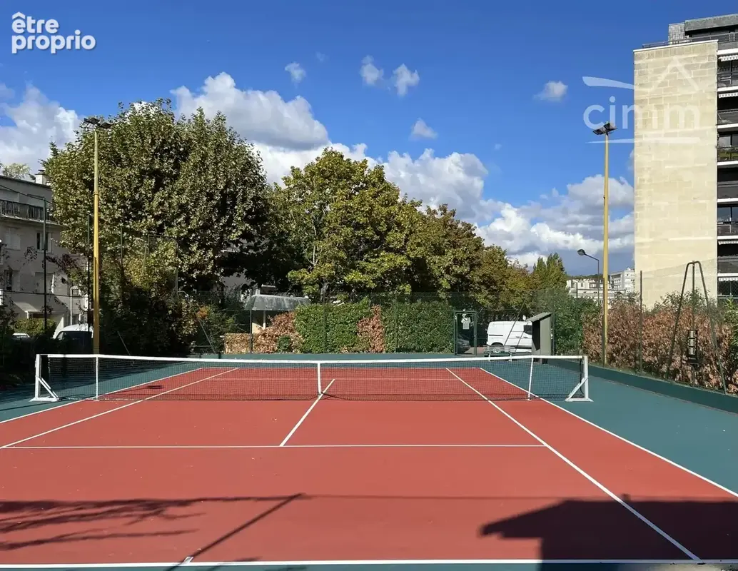 Vue panoramique pour ce T4 avec loggia dans résidence recherchée - photo 20