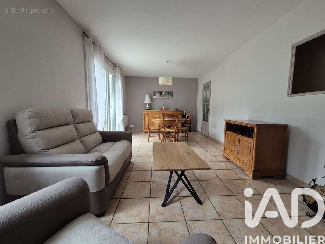 Photo 8 - Maison à MIGNIERES