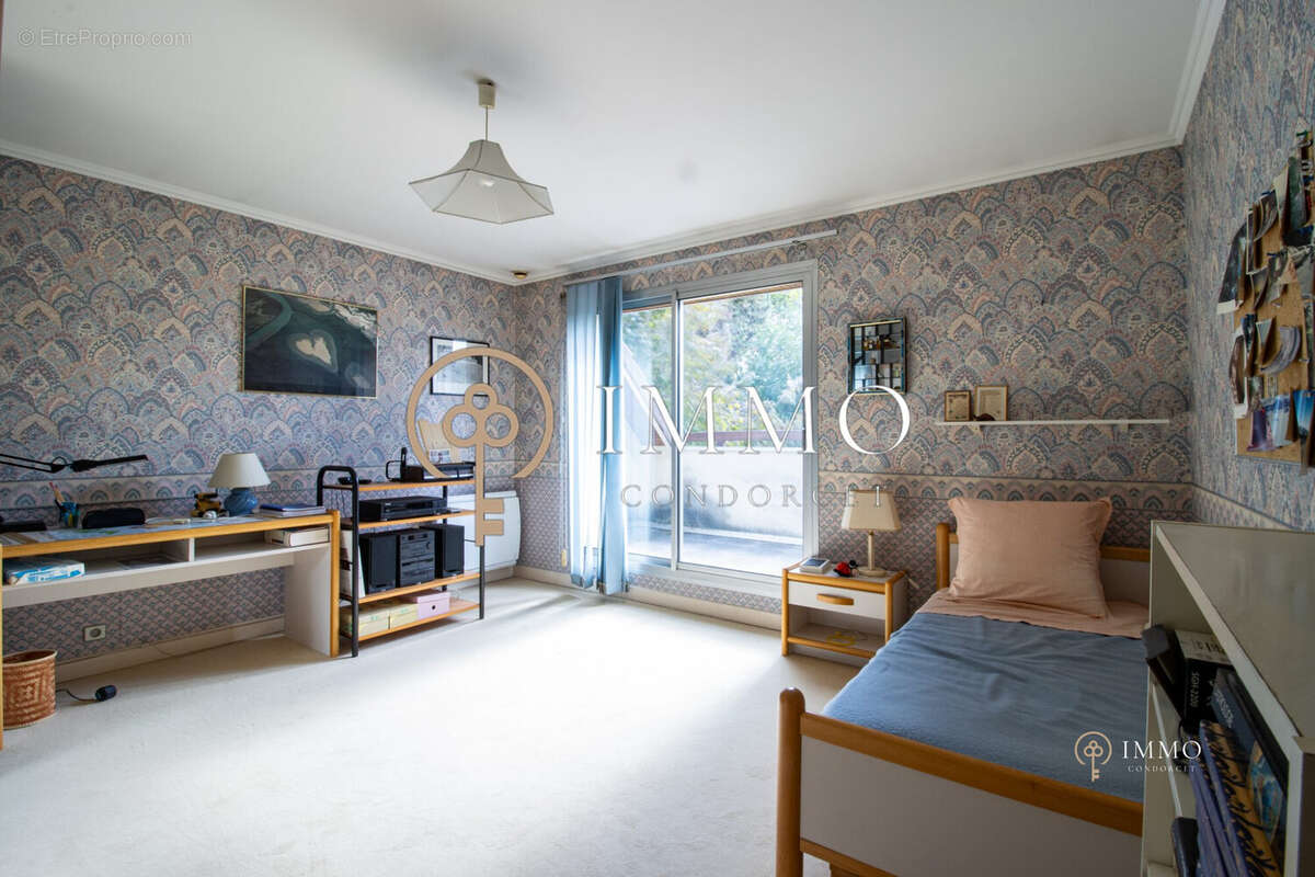 Maison à BOURG-LA-REINE