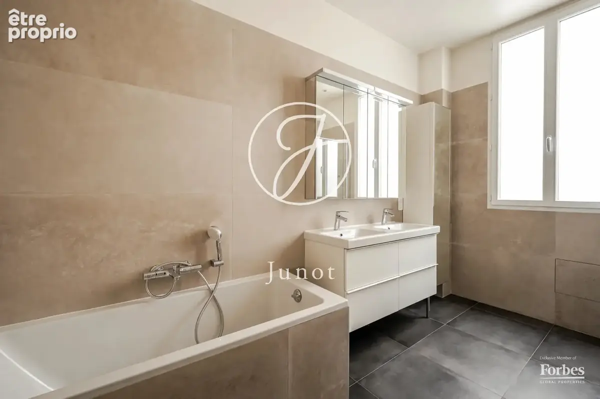Paris 16e - ÉGLISE D'AUTEUIL - Appartement à vendre - 6 pièces - 155,90m² Carrez - 4 chambres. - photo 17