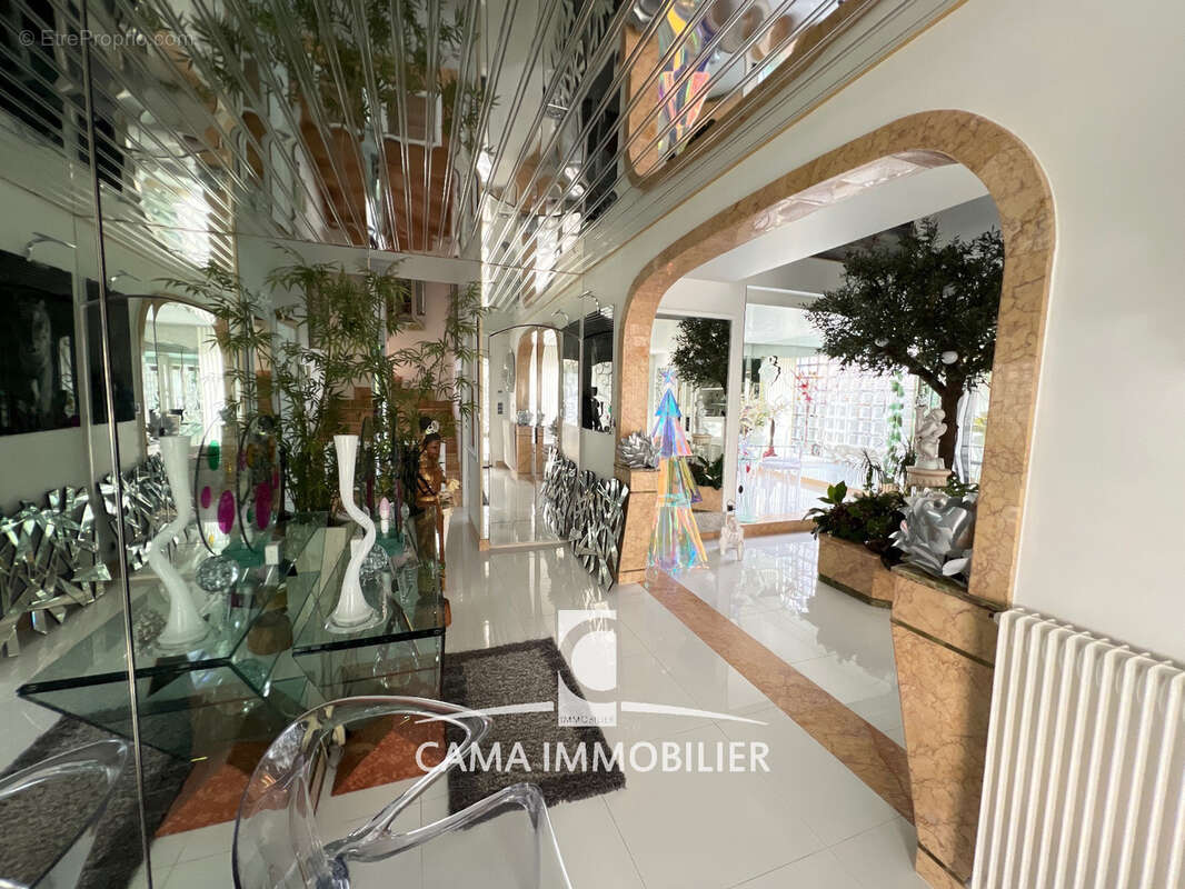 Maison à FONTENAY-LE-FLEURY