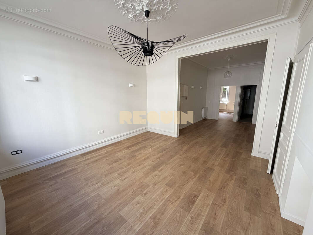 Appartement 50 m² à Lille  - photo 2