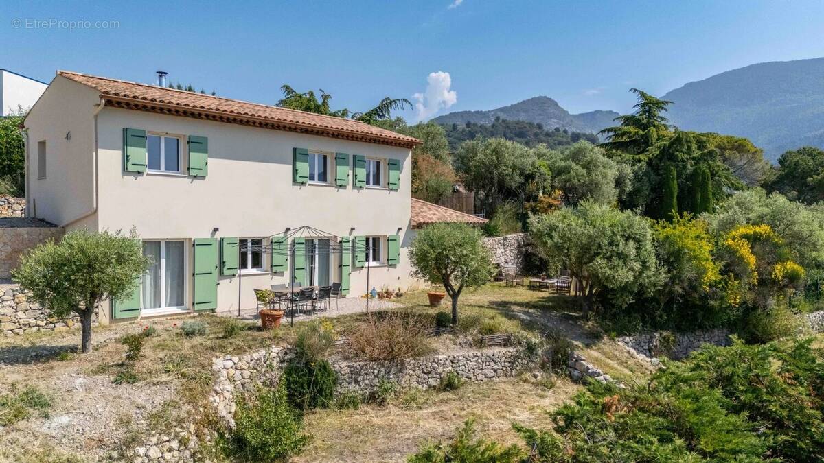 Maison à LEVENS