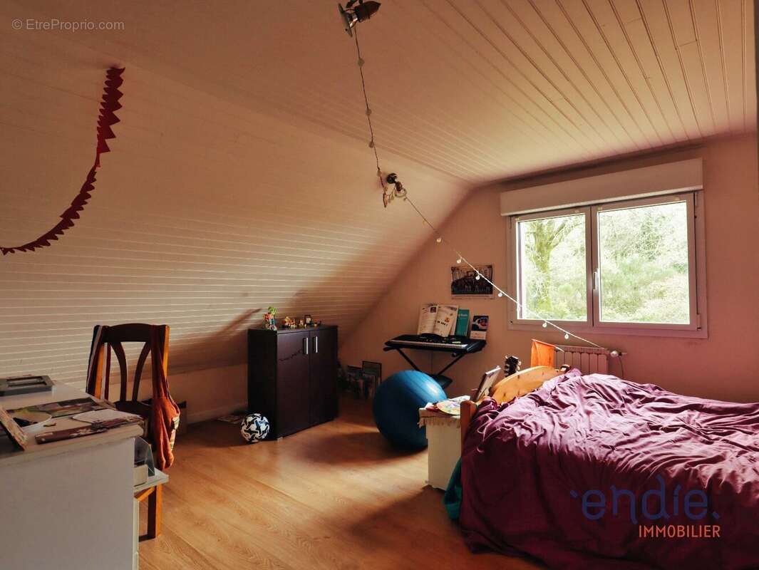 Maison familiale avec jardin et dépendances  Proche Melrand - photo 11