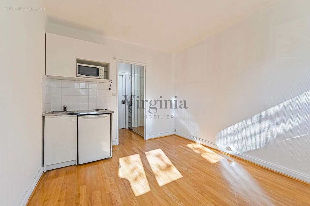 Appartement à CHARENTON-LE-PONT