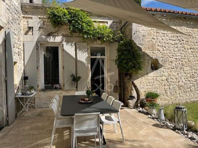Très belle propriété avec porche - photo 7