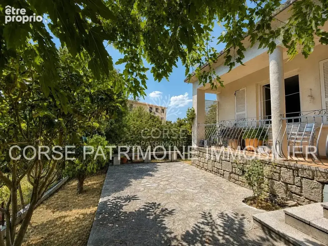 Maison au coeur d'Aleria - photo 1