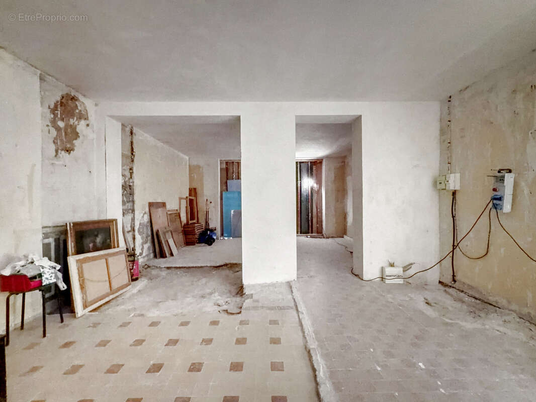 Commerce à PARIS-17E