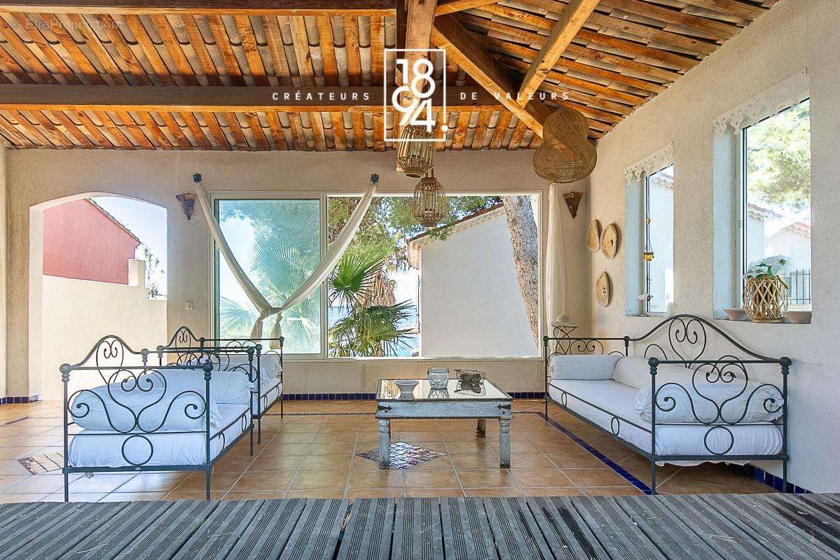 Maison à CARRY-LE-ROUET