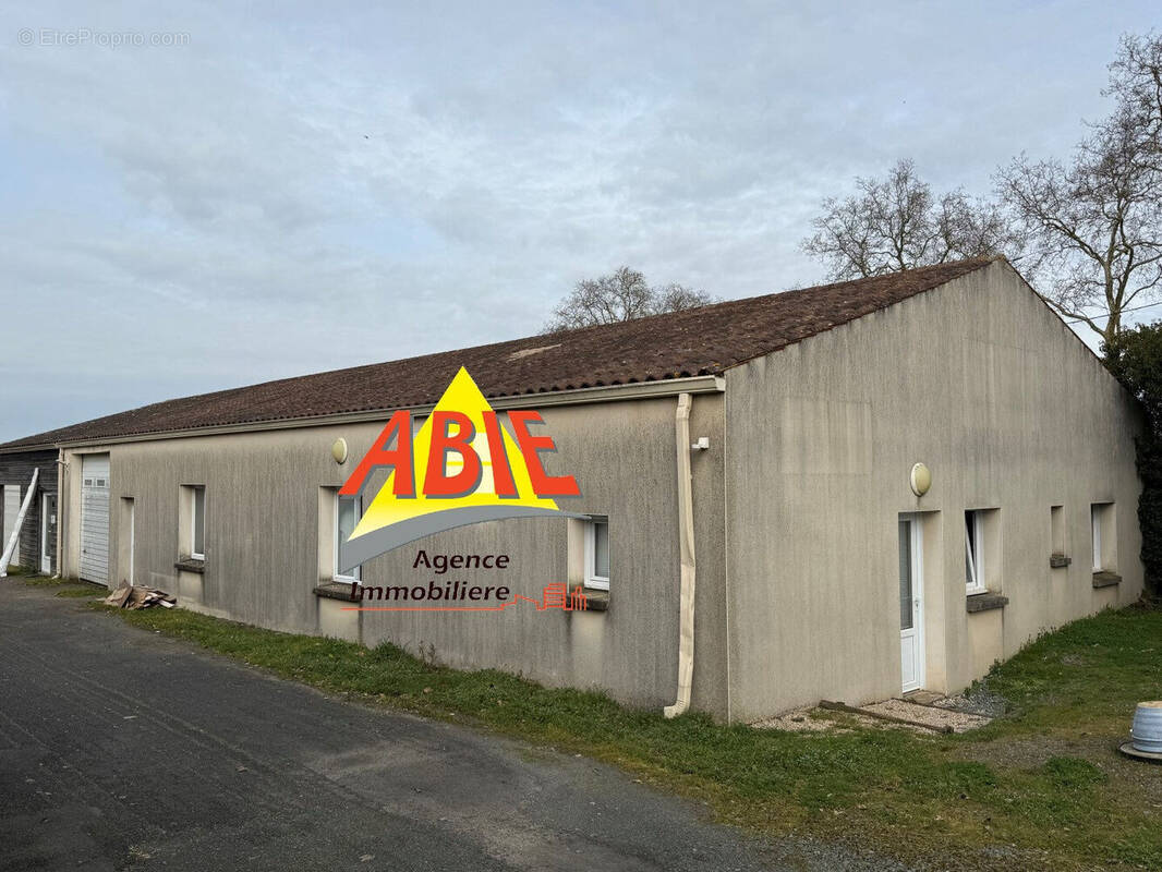 Photo 1 - Maison à NIEUL-SUR-L'AUTISE