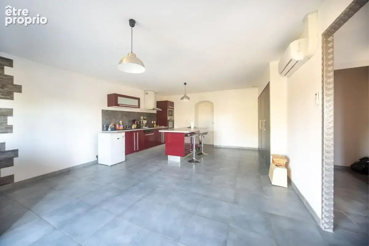 Ferme rénovée 126 m² avec studio indépendant et dépendances de 330 m² Saint-Cyr-sur-Menthon (01380) - photo 3