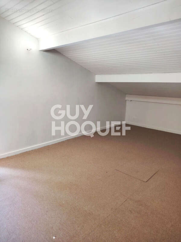 Maison à SAINT-PIERRE-DU-MONT