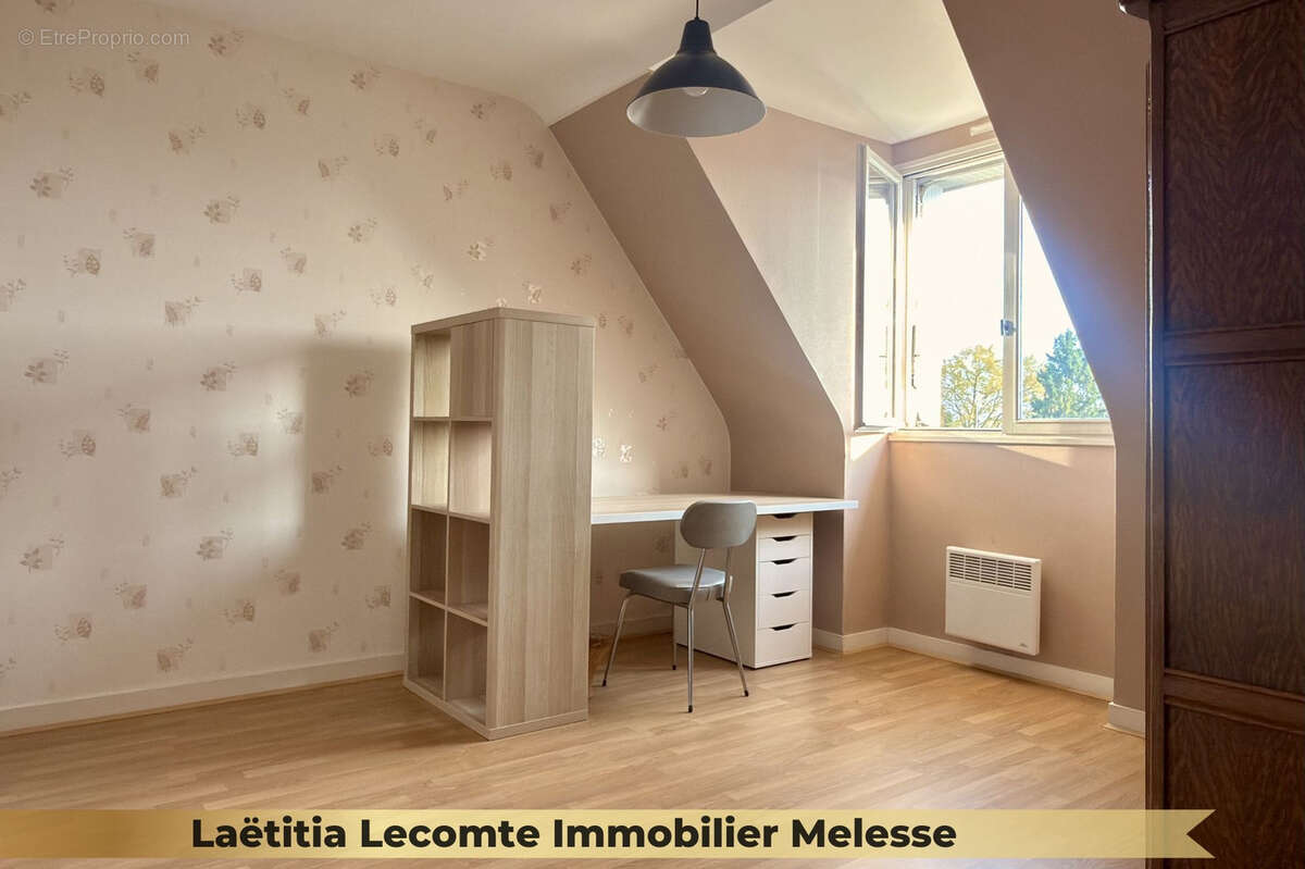 Maison à MELESSE