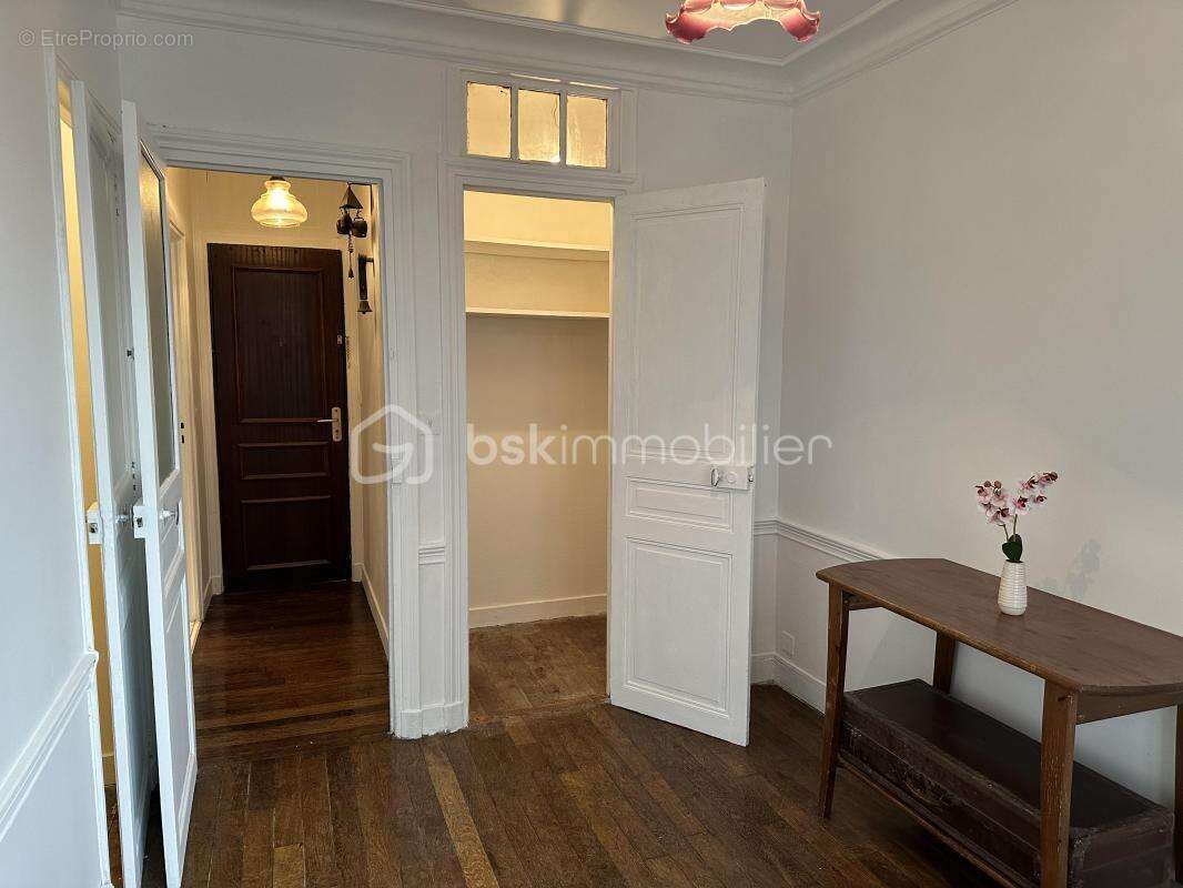 Appartement à AUBERVILLIERS