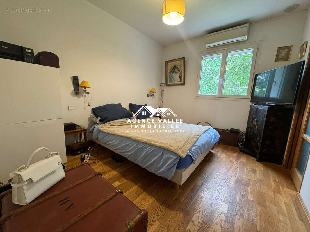 Maison à CORBEIL-ESSONNES