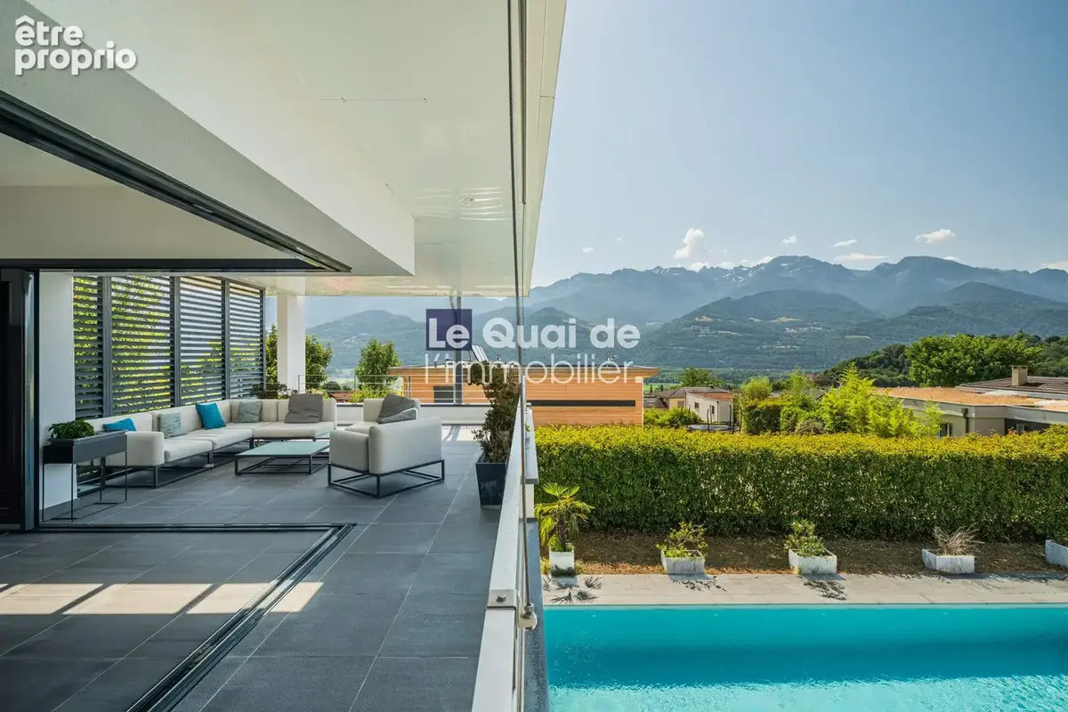 Maison 8 pièces 434 m² à vendre à Bernin (38190) - photo 2