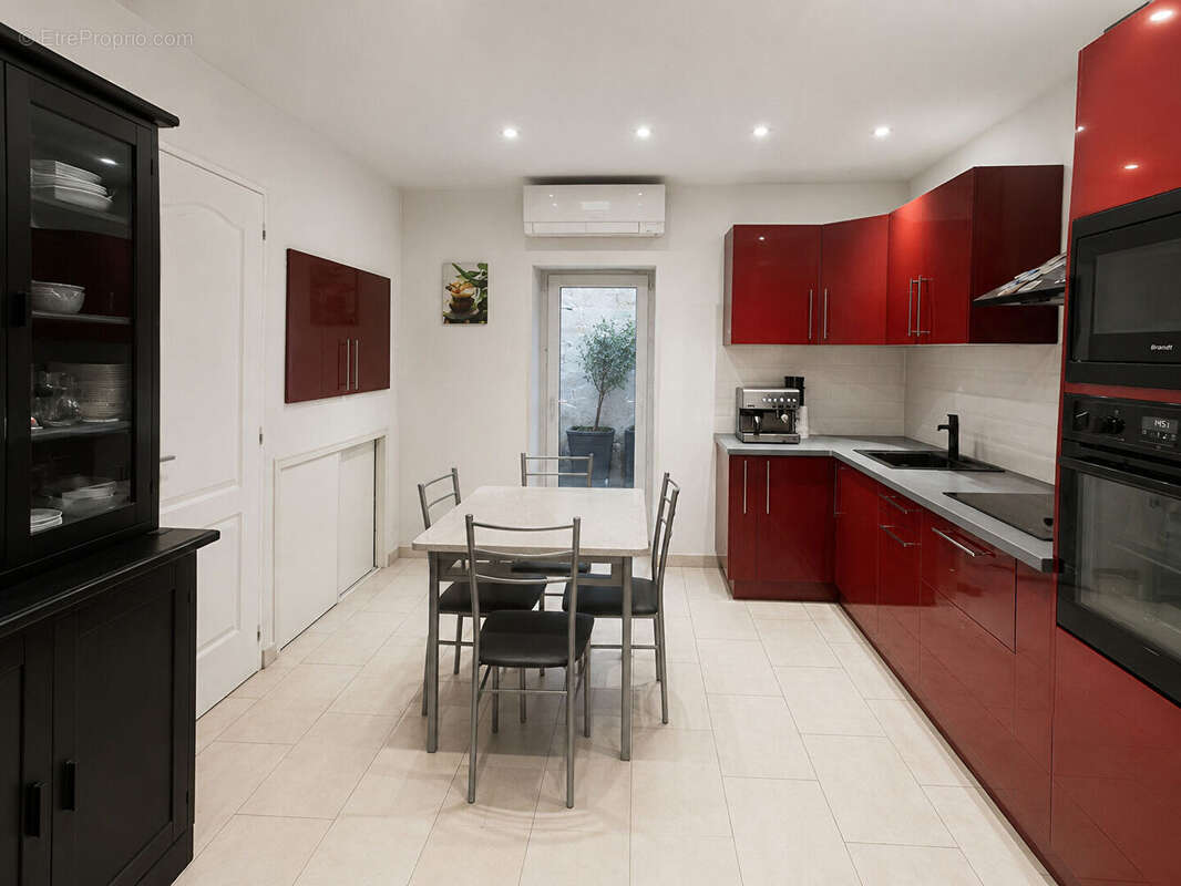 Sigean maison 4 pieces avec petite cour. - photo 3