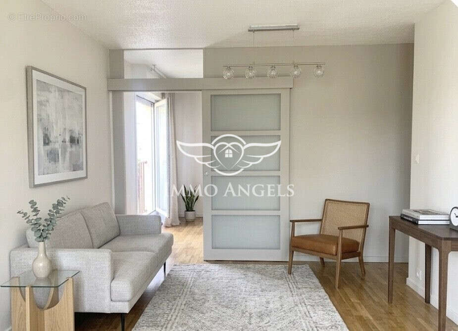 Appartement à LATTES