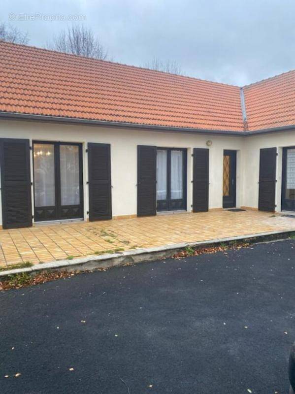 Maison à SAINT-GEORGES-DE-MONS