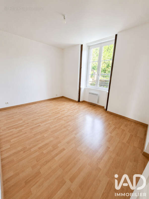 Appartement 76 m² à Meillac  - photo 7