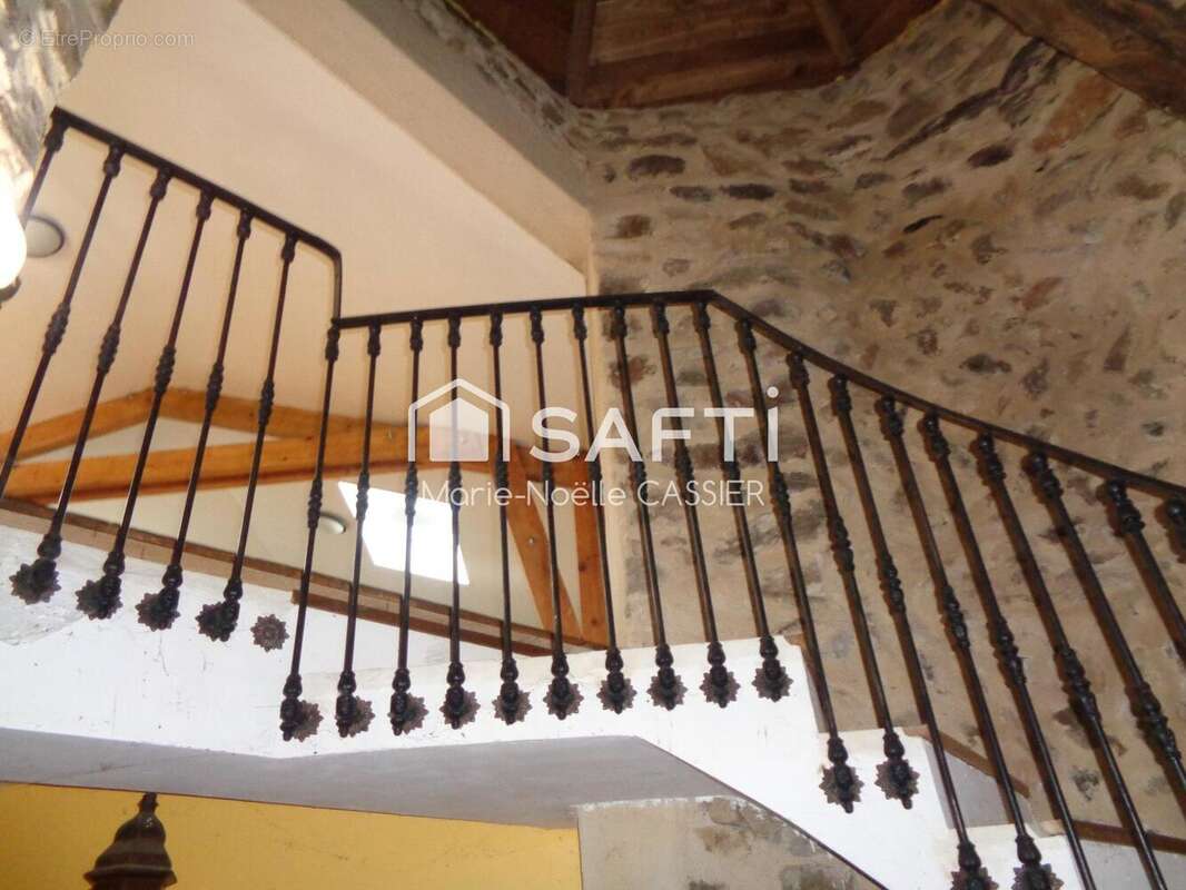 Maison 170 m² à Saint-Sylvestre  - photo 9