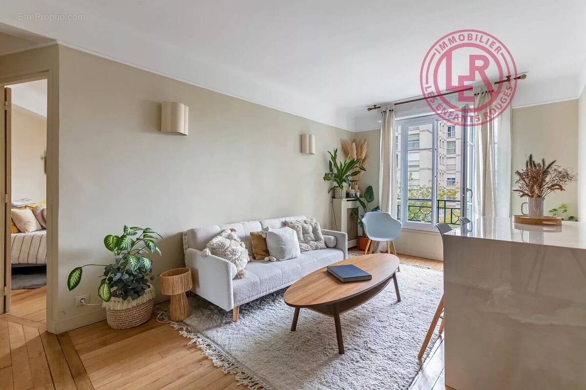 Appartement à PARIS-15E