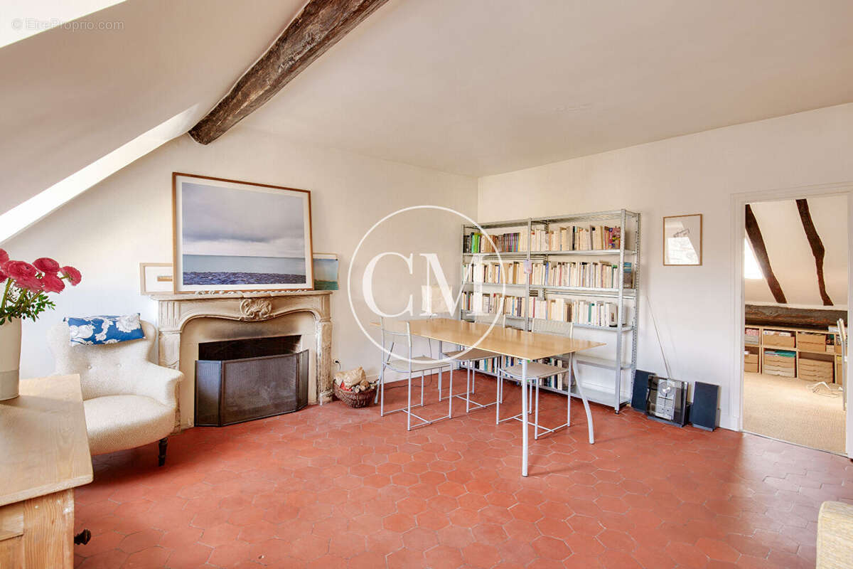 Appartement à VERSAILLES