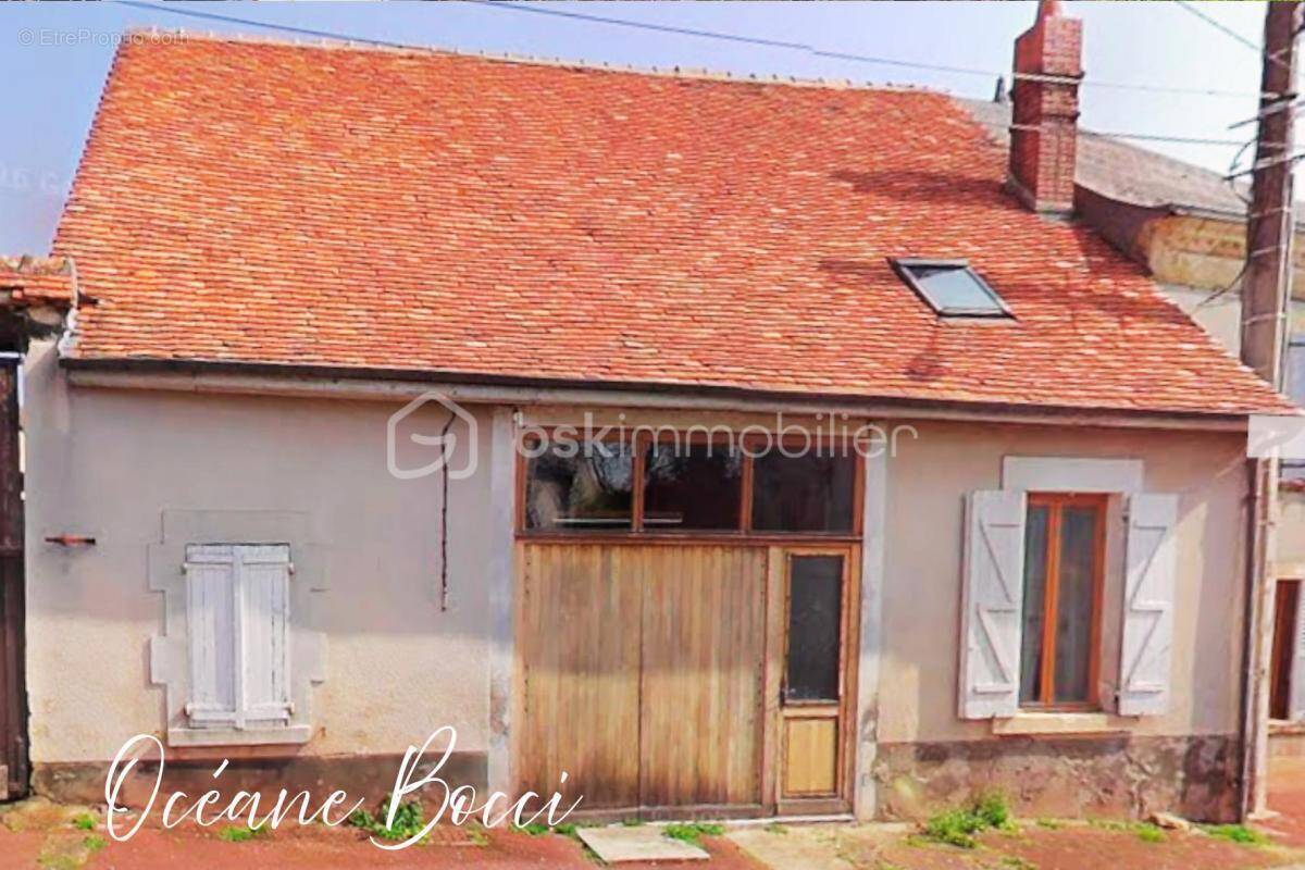 Maison à MASSAY