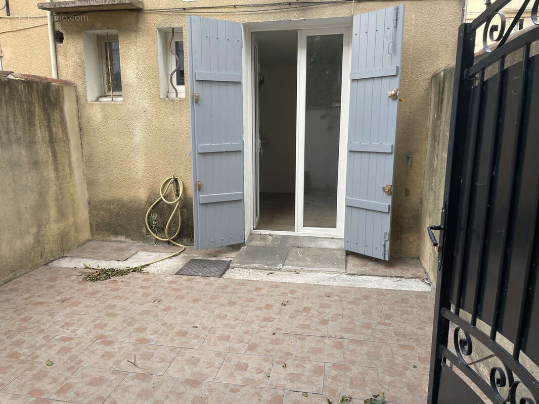 Avignon : maison de ville en exclusivité - photo 3