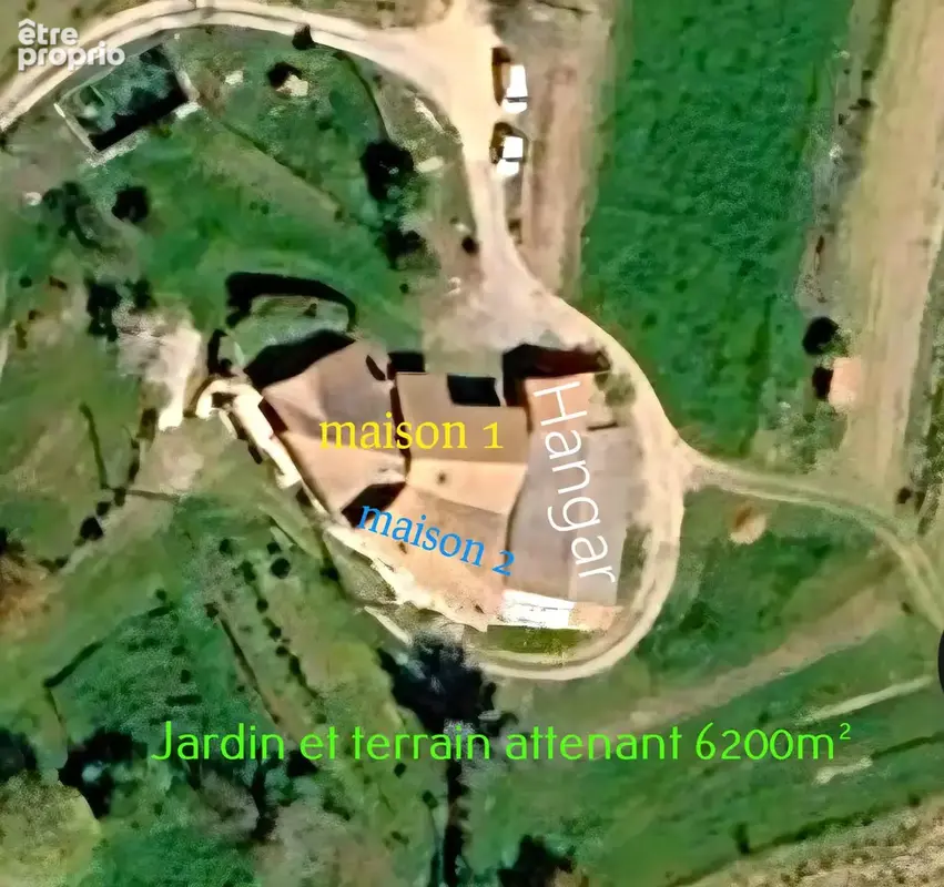 Maison à SAINT-MICHEL-DE-CHABRILLANOUX